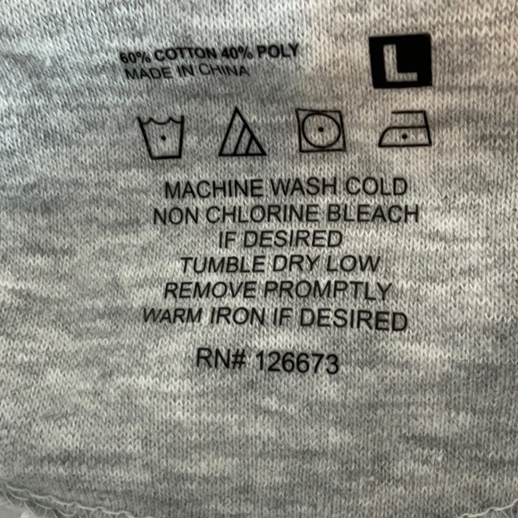 NBA Boston Celtics 2024 Champions Womens Cropped Hooded Sweatshirt Size L - Picture 7 of 7